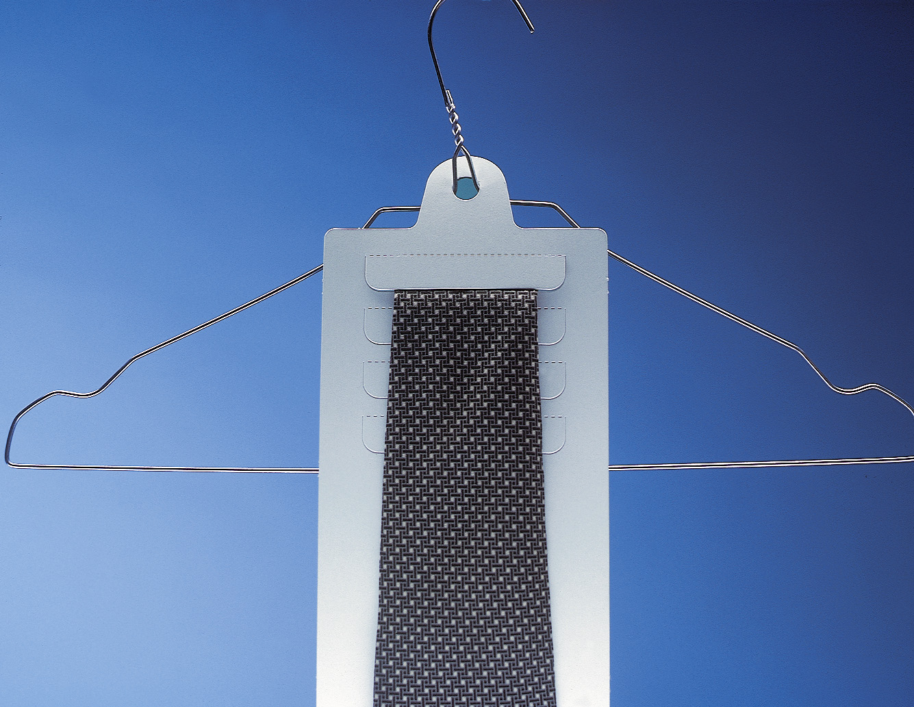 Картонная вкладка с прорезями для упаковки до 4 галстуков. Упаковка 500 шт. Импорт.