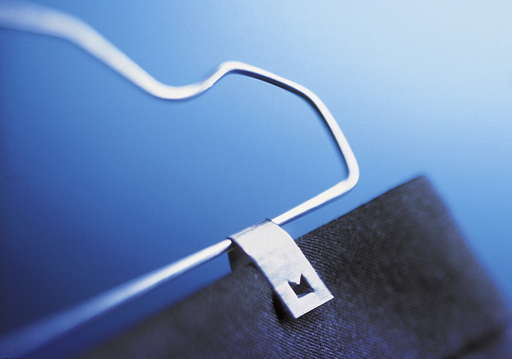 Скобы для юбок большие металлические. Упаковка 2000 шт. Импорт.